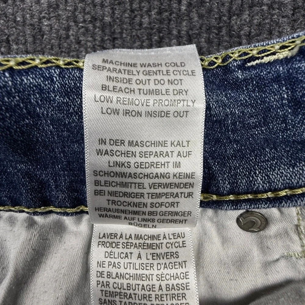 True Religion Ricky Relaxed Straight Big T Flap Pocket Jeans Light Wash 32